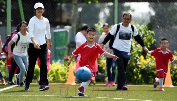 中国足球协会启动幼儿足球普及工程